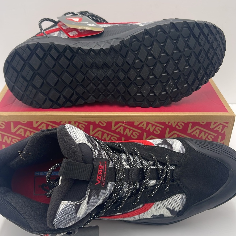 Vans Men’s Black Red High-Top Sneakers Boots Ultrarange Exo
Arctic Camo Black - Picture 3 of 16